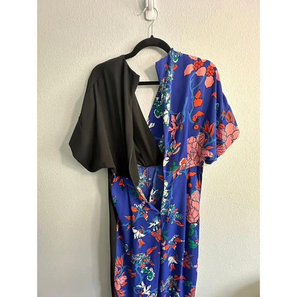 Diane Von Furstenberg Karissa Silk Blend Chiffon Floral Print Wrap Jumpsuit 6 - Picture 13 of 14